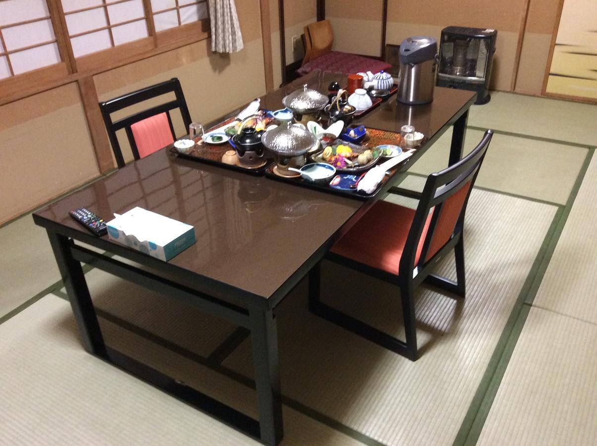 Kojima Ryokan Хиросаки Экстерьер фото